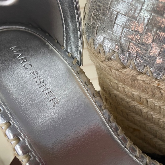 Marc Fisher Rattan Wedge Studded Strap Sandals NEW WITHOUT TAGS/BOX - Picture 9 of 9